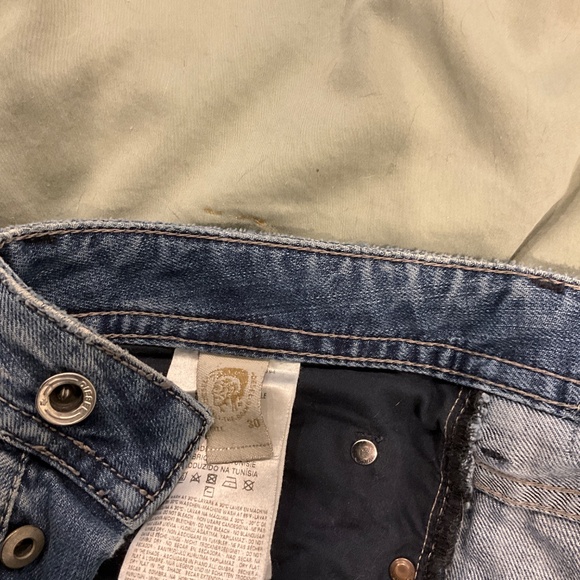 Diesel Buster 30x32 - Picture 5 of 7